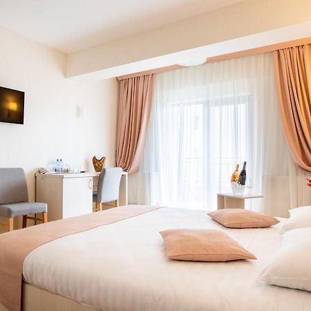 Hotel Bulevard Râmnicu Vâlcea Eksteriør bilde