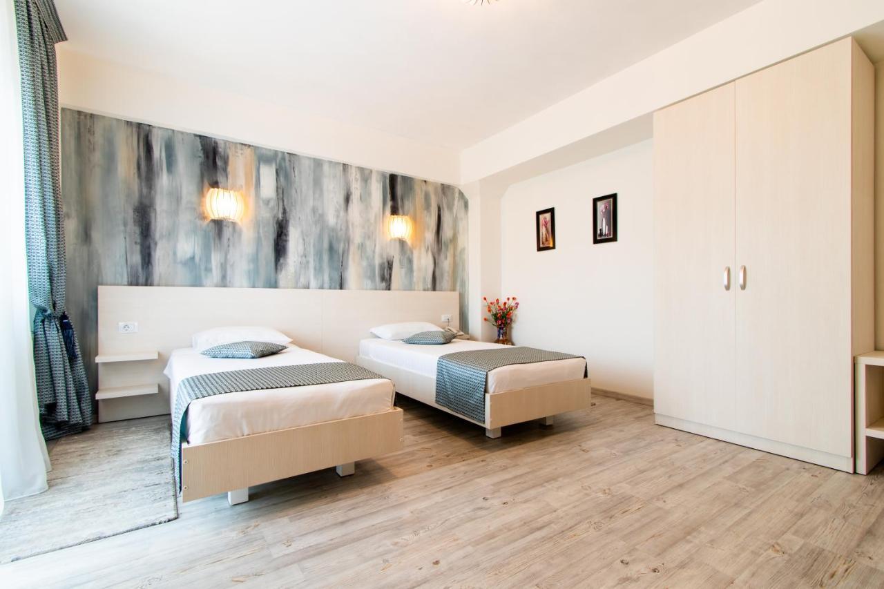 Hotel Bulevard Râmnicu Vâlcea Eksteriør bilde