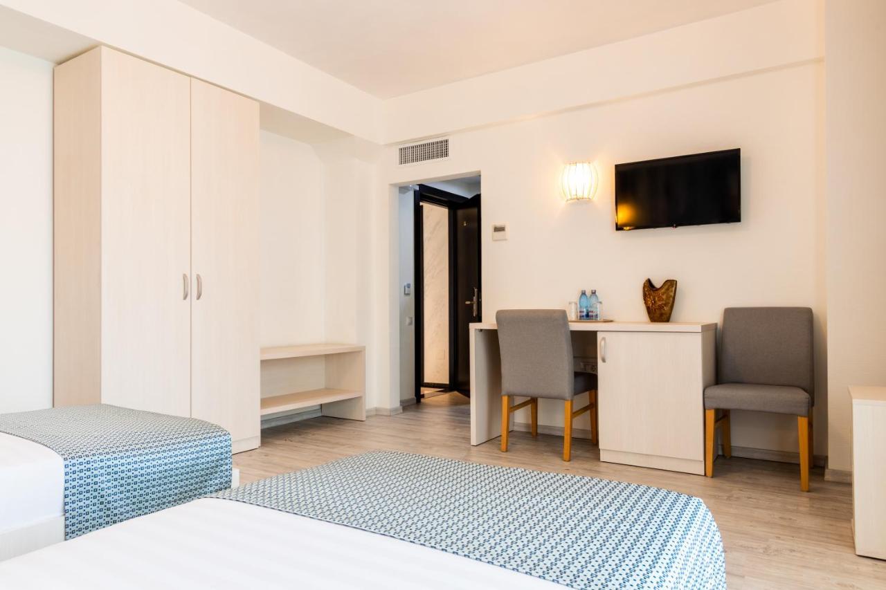 Hotel Bulevard Râmnicu Vâlcea Eksteriør bilde