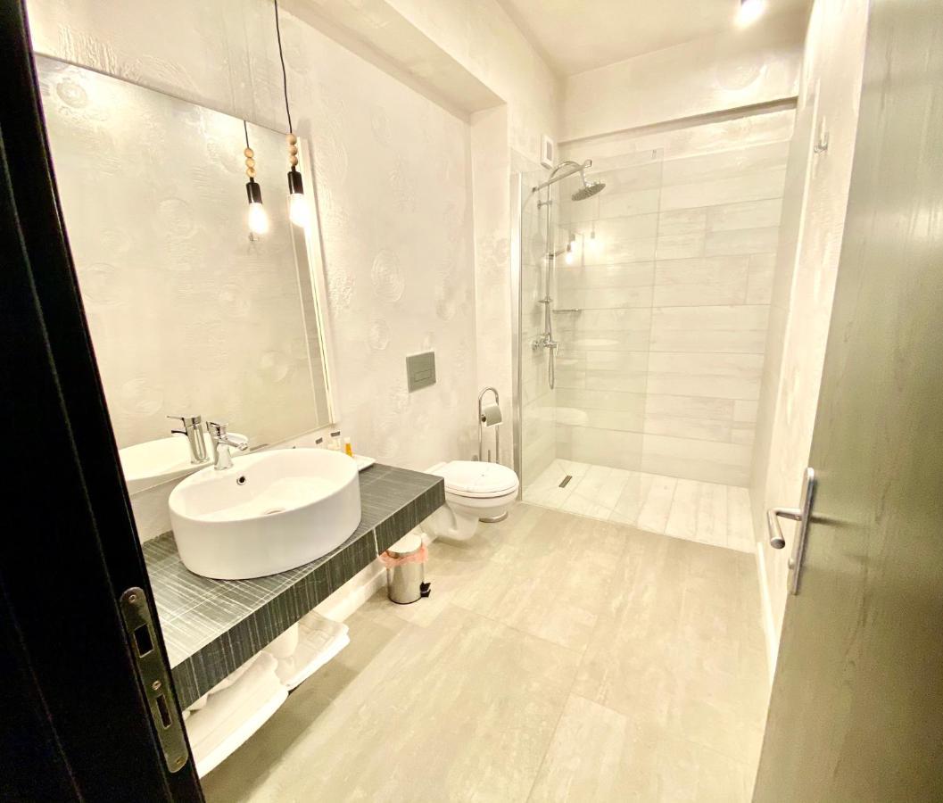 Hotel Bulevard Râmnicu Vâlcea Eksteriør bilde