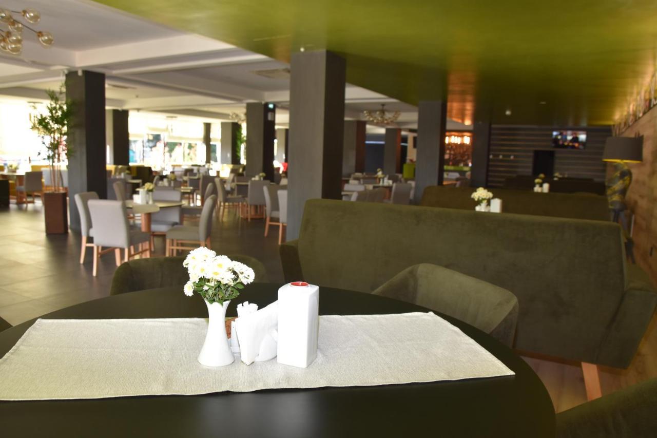 Hotel Bulevard Râmnicu Vâlcea Eksteriør bilde